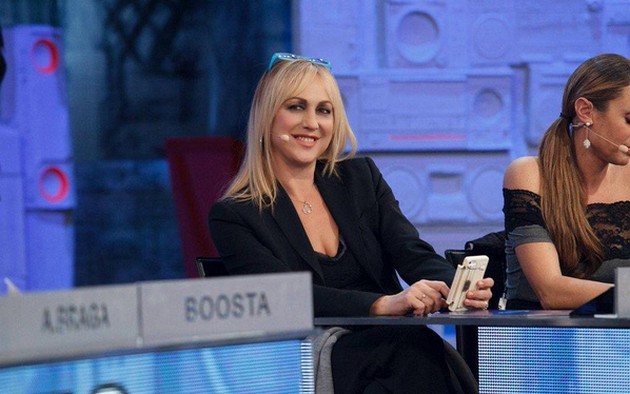 Amici 19, Maurizio Costanzo critica Alessandra Celentano: &#8220;Non va bene insegnare l&#8217;intolleranza&#8221;