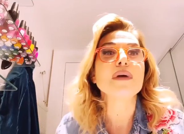 Barbara d&#8217;Urso: i nuovi consigli per lavare le mani (video)