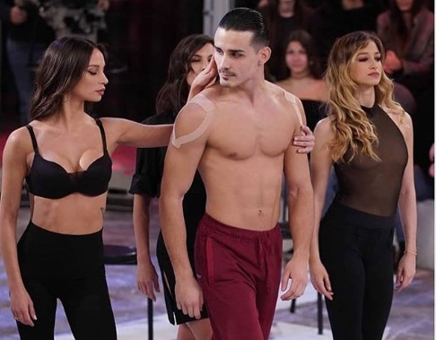 Amici 19: la canzone di Skioffi per Valentin Alexandru (video)