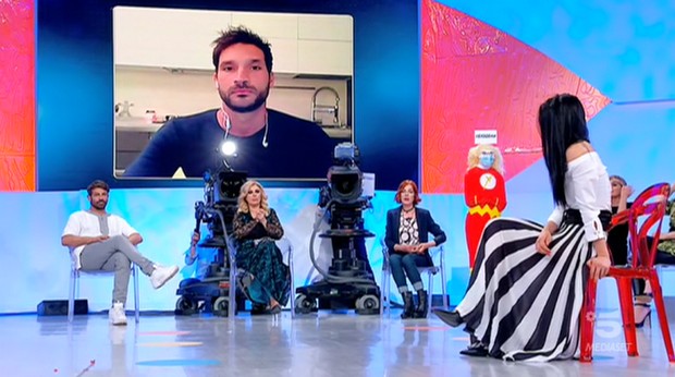 Uomini e Donne, Giovanna e Sammy fanno pace e poi rischiano di litigare nuovamente (Video)