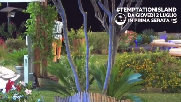Temptation Island 2020 anticipazioni prima puntata: Andrea lancia una sedia (video)