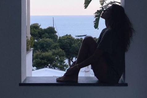 Belen Rodriguez: tampone negativo dopo il rientro da Ibiza (foto)