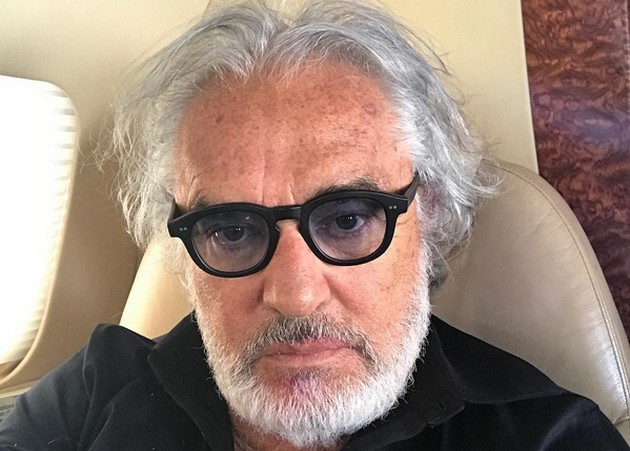 &#8220;I poveri? Li riconosci per le mogli cesse&#8221;: Flavio Briatore non ha mai pronunciato questa frase