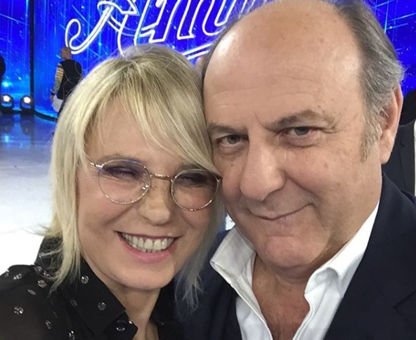 Gerry Scotti: &#8220;Ho perso sei chili. In vacanza mangio molta frutta e verdura e mi muovo di più&#8221;