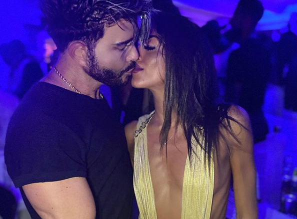 Giacomo Urtis rivela: &#8220;Sono bisex&#8221;. E bacia Adriana Peluso