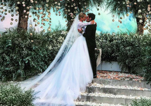 Fedez e Chiara Ferragni celebrano il secondo anniversario di matrimonio su Instagram (foto)