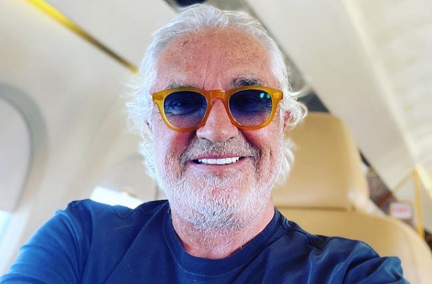 Flavio Briatore, frecciatina a Elisabetta Gregoraci: &#8220;Se vuole essere autonoma, potrebbe rinunciare a quello che le passo&#8230;&#8221;