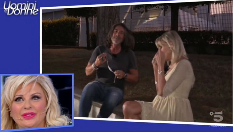 Uomini e Donne, Gemma è uscita con Paolo: “Mi sono sentita bene quando mi ha abbracciata”