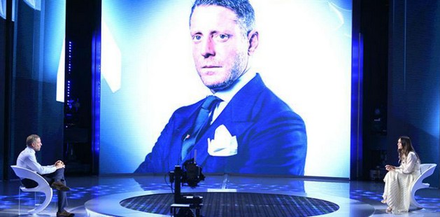 Domenica In, Lapo Elkann biondo platino: &#8220;Joana è la mia vita, sono cambiato tanto&#8221;