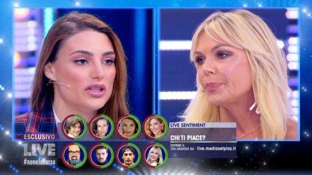 Franceska Pepe contro Matilde Brandi a Live non è la d&#8217;Urso (video)