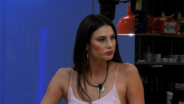 Dayane Mello