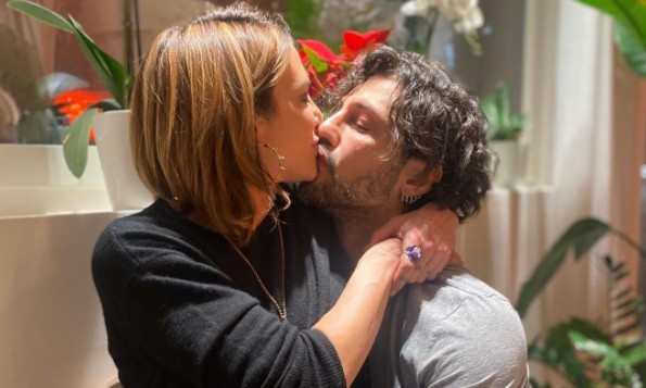 Fabrizio Corona e Asia Argento: il nuovo bacio su Instagram (foto)