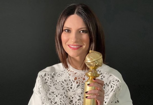 Laura Pausini agli Oscar 2021 senza la figlia Paola: &#8220;La famiglia è felicità pura&#8221;