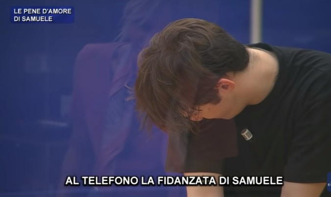 Amici 20, Samuele Barbetta in crisi per la mancanza della fidanzata Claudia (video)