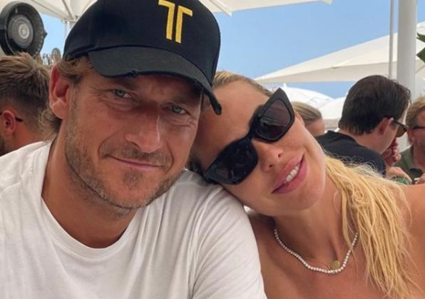 Foto Ilary Blasi e Francesco Totti