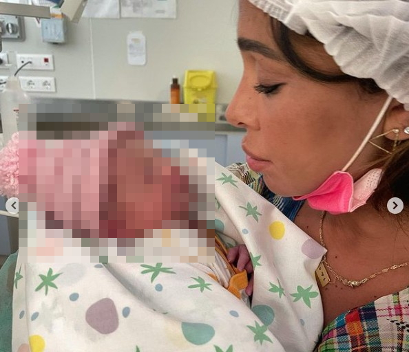 Luna Marì Spinalbese: foto e video della figlia di Belen Rodriguez