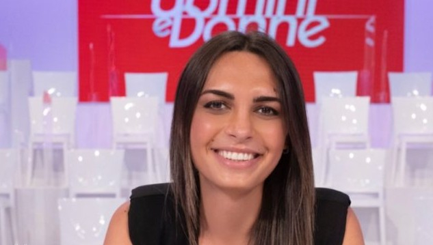 Foto Andrea Nicole Conte di Uomini e Donne