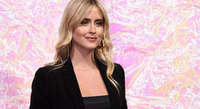 Valentina Ferragni infiamma i social con la sua pole dance: la foto in intimo