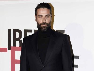 Luca Calvani fa coming out e presenta il fidanzato: “Noi”
