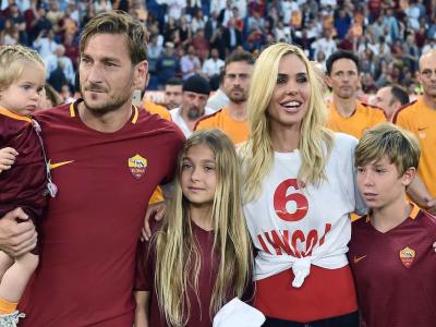 Chanel Totti a Los Angeles con Totti e Noemi: il dettaglio indigna la rete