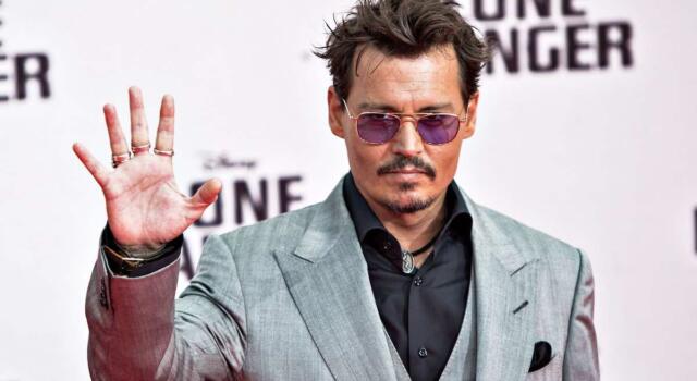 Johnny Depp frequenta il suo avvocato: l&#8217;indiscrezione