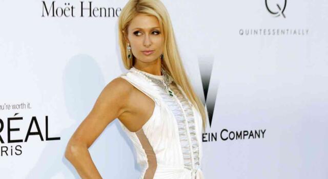 Paris Hilton è mamma per la prima volta: l&#8217;annuncio a sorpresa dell&#8217;ereditiera