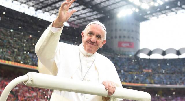 Papa Francesco ricoverato all&#8217;ospedale Gemelli: le sue condizioni