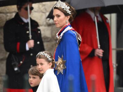 La principessa Charlotte e la “regola dei 5 secondi”: il gesto fa discutere