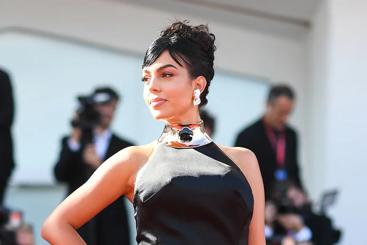 Georgina Rodriguez, incidente tra le onde: il video è virale