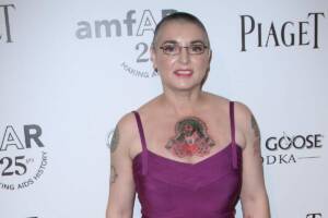 Sinead O’Connor: il motivo straziante per cui portava i capelli rasati