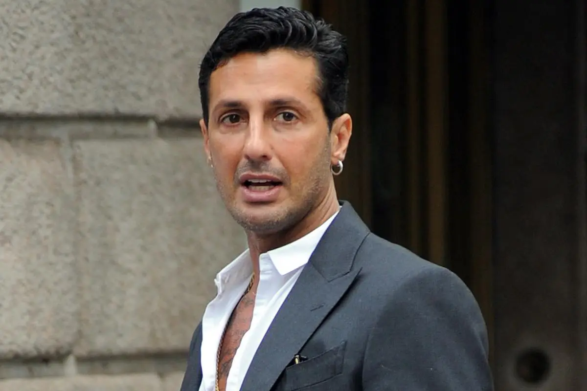 Fabrizio Corona si sposa con Giacomo Urtis: "Lo amo"
