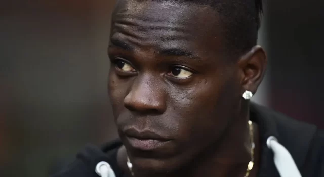 Mario Balotelli, saltano le nozze: beccato con la sua nuova fiamma a Venezia