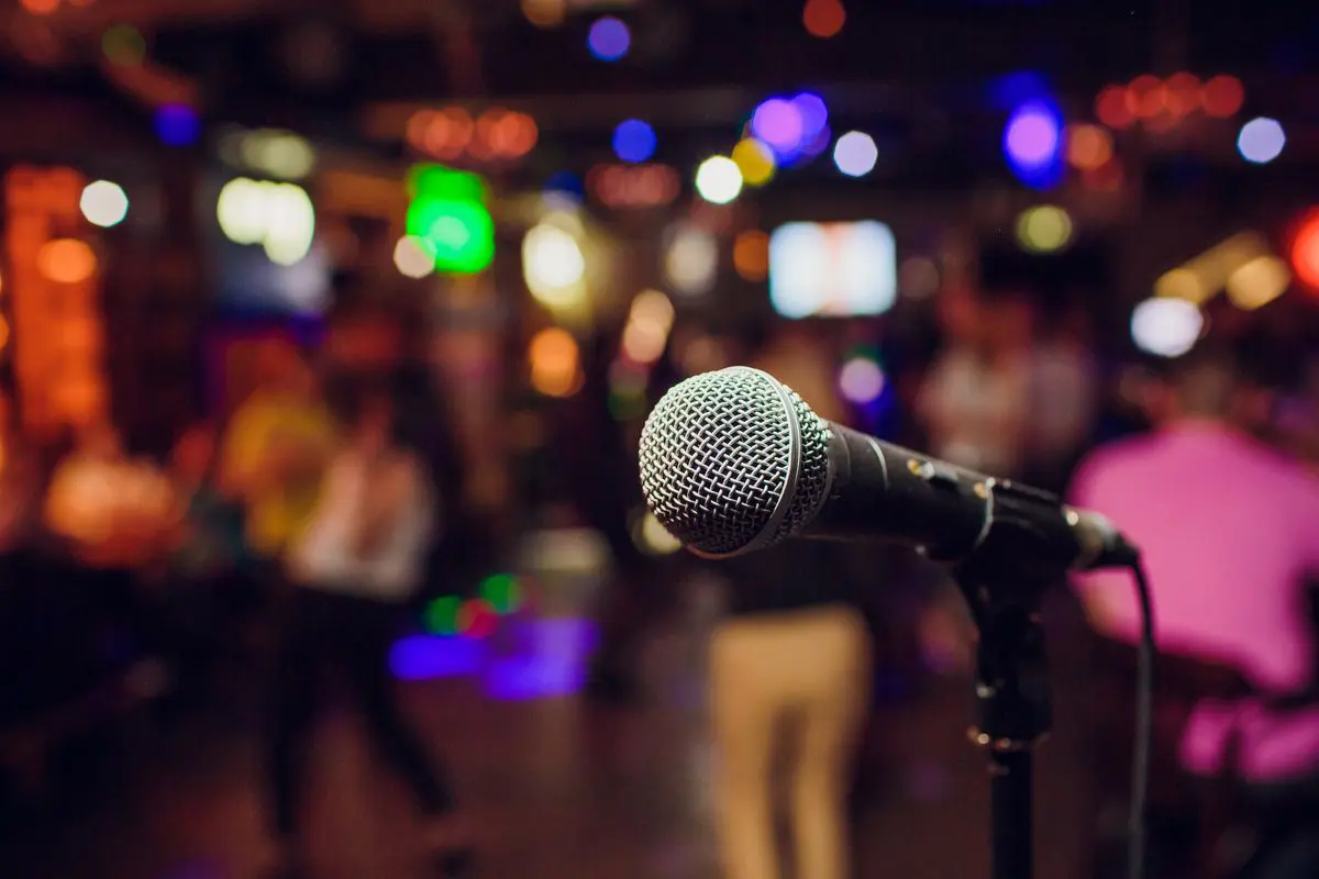 Dramma per il cantante: "Se non voglio morire devo smettere"