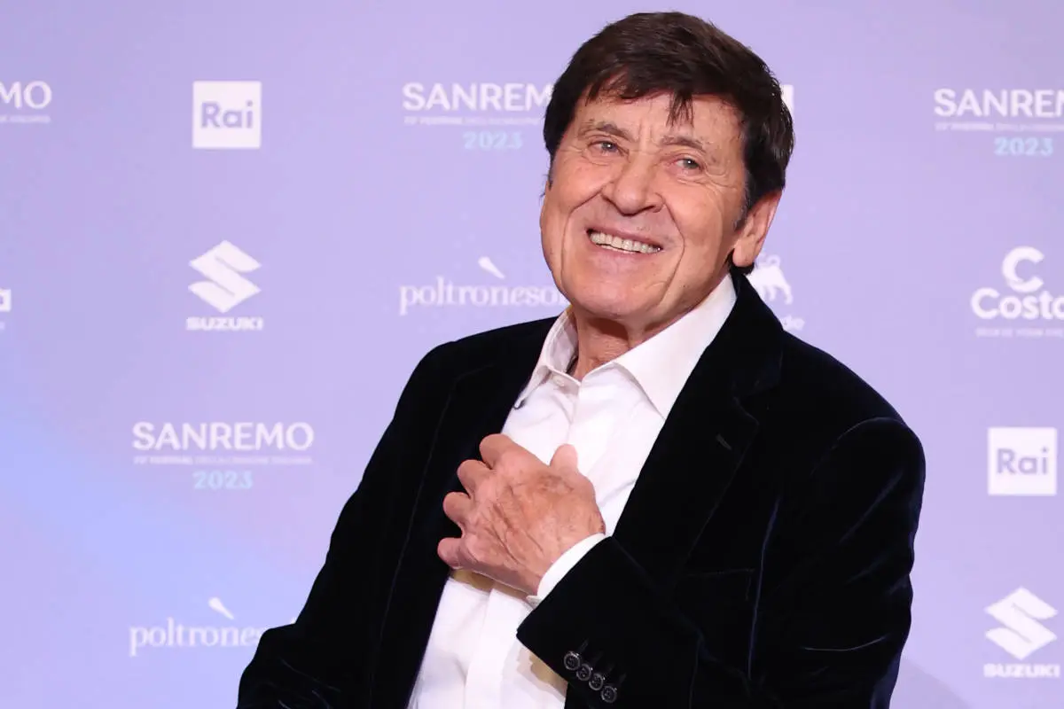 Gianni Morandi rompe il digiuno social: il commento al discorso di Chiara Ferragni per le nozze della sorella
