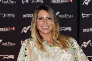 Guendalina Canessa su tutte le furie a Milano: "Ragazzini di me**a, bruciati!"