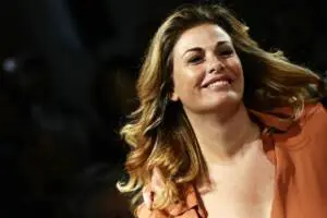 Vanessa Incontrada: "Io incinta? Sono sfinita, ecco la verità"