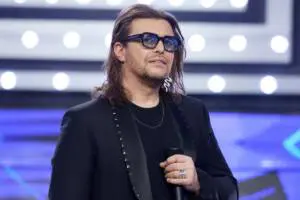 Grave lutto per Gianluca Grignani: il triste annuncio sui social