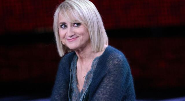 Luciana Littizzetto asfalta Giambruno: &#8216;La Meloni ha più p***e di te, per questo tu controlli le tue&#8217;