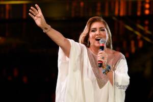 Romina Power sbotta: &#8220;Ci ritroveremo stecchiti come insetti&#8221;. Con chi ce l&#8217;ha