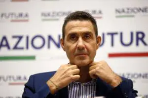 Vannacci: "Non sono normale. Ecco cosa farei se mia figlia fosse 'fluida'"
