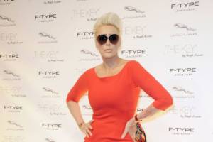 Brigitte Nielsen, madre 60enne: &#8220;Dicevano che ero troppo vecchia ma&#8230;&#8221;