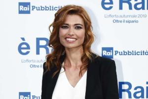 Carlotta Mantovan in lacrime in tv parlando di sua figlia: "Lei, Fabrizio..."