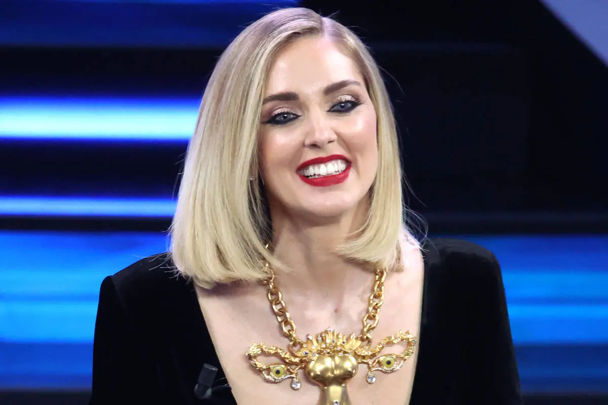 Chiara Ferragni, nella casa nuova c'è già l'albero di Natale: 'Ecco quando traslochiamo'