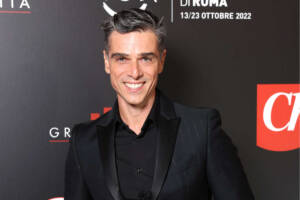 Massimiliano Varrese punta Perla: "Non posso parlare. Ho visto..."