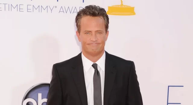 Matthew Perry, il commovente ricordo di Matt LeBlanc: &#8216;Immagino terrai quei 20 dollari che mi devi&#8217;