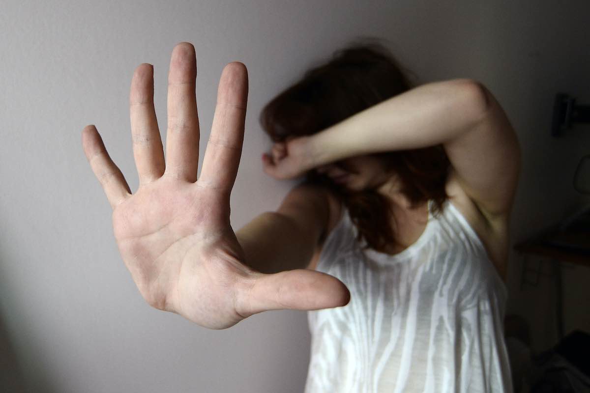 Racconto shock dell'attrice: "Violenze all'età di 5 anni"