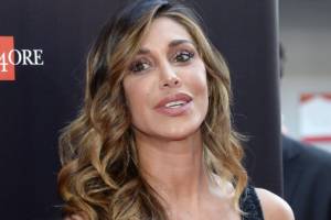 Belen Rodriguez pazza di Elio, arriva il regalo super lussuoso: &#8220;Quanto mi fai felice&#8221;