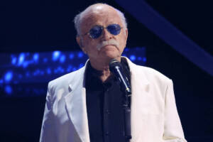 Gino Paoli: 'Ieri avevamo Mina e Vanoni, oggi le cantanti che mostrano il c***o'