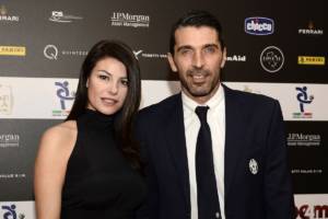 Gigi Buffon rompe il silenzio: &#8216;Rinviate le nozze con Ilaria D&#8217;Amico&#8217;