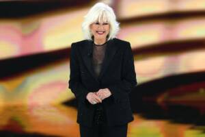 Loretta Goggi, bufera per le accuse ad Alessandra Amoroso: "Tutto inventato..."